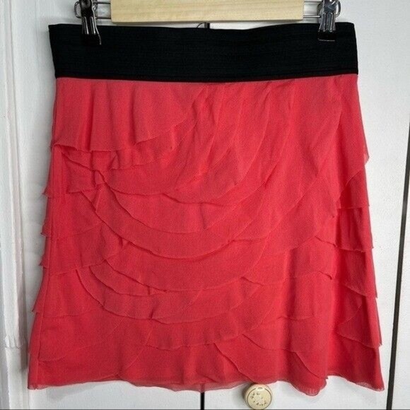 EXPRESS Women Mini Skirt Sz M Ruffle Mech - Picture 12 of 12